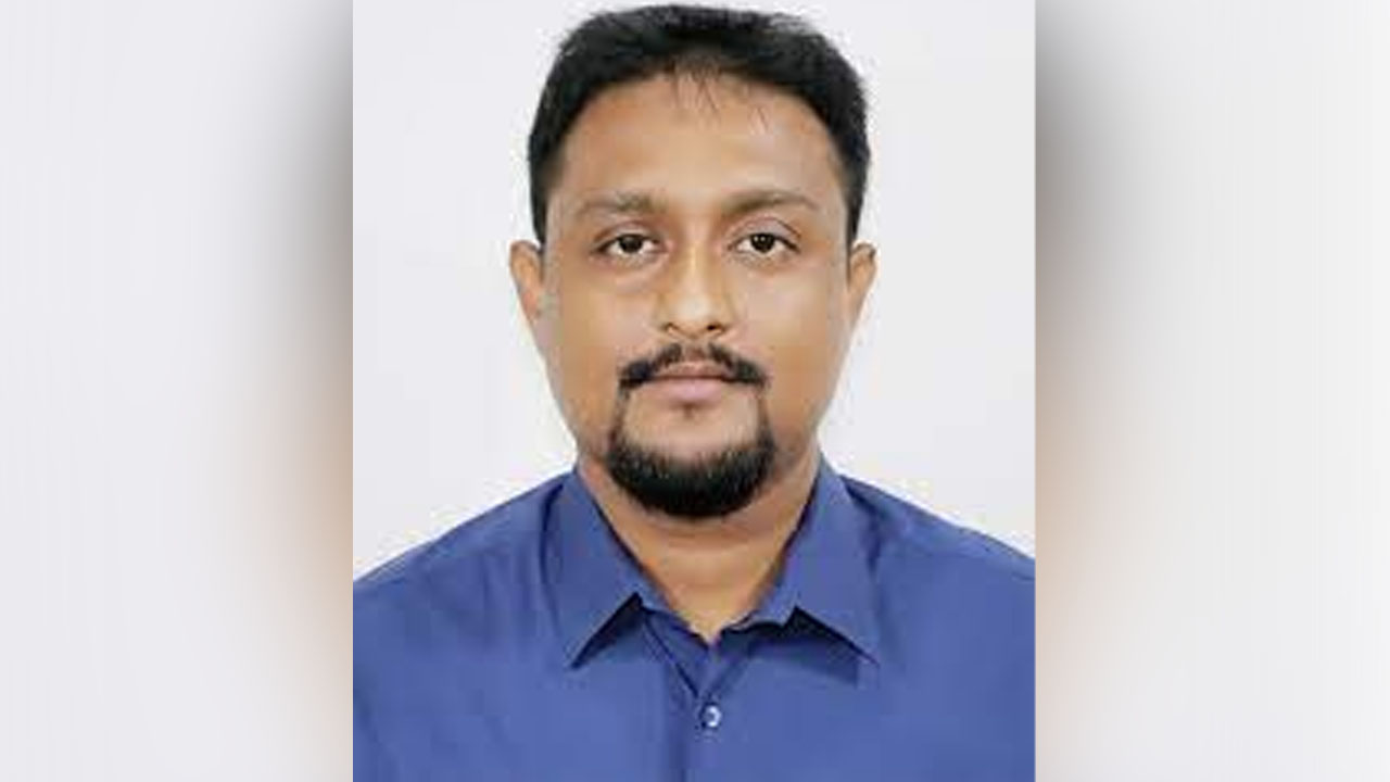 বিটিআরসি কর্মকর্তা সনজিব কুমার সিংহ। ছবি : সংগৃহীত