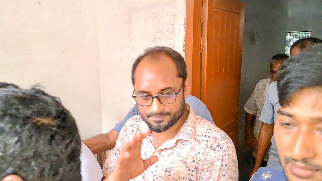 নাগদাহ ইউনিয়ন পরিষদের চেয়ারম্যান এজাজ ইমতিয়াজ বিপুল। ছবি : কালবেলা