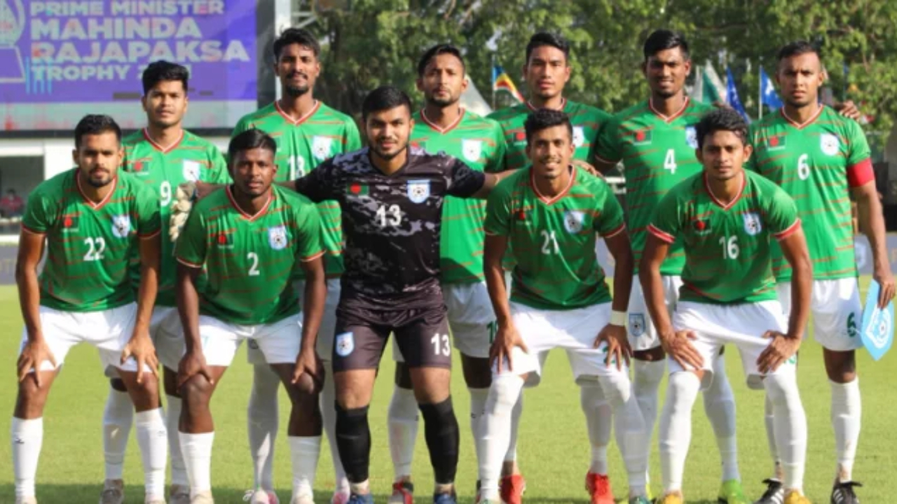 বাংলাদেশ ফুটবল দল। ছবি : সংগৃহীত