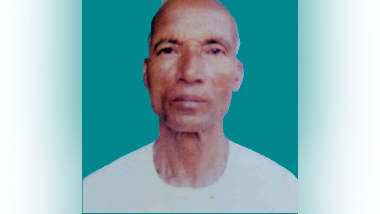 পারাবত এক্সপ্রেস ট্রেনের ধাক্কায় নিহত মুকুল মালাকার। ছবি : কালবেলা