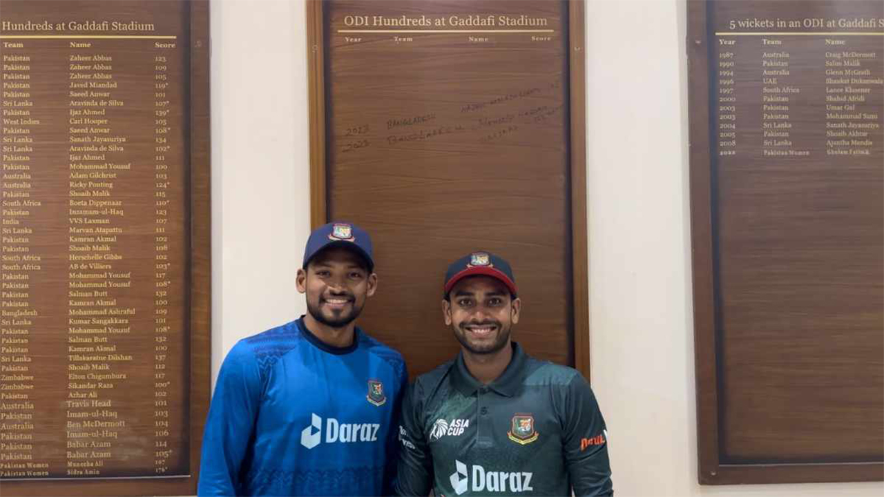 নাজমুল হোসেন শান্ত ও মেহেদি হাসান মিরাজ। ছবি : সংগৃহীত
