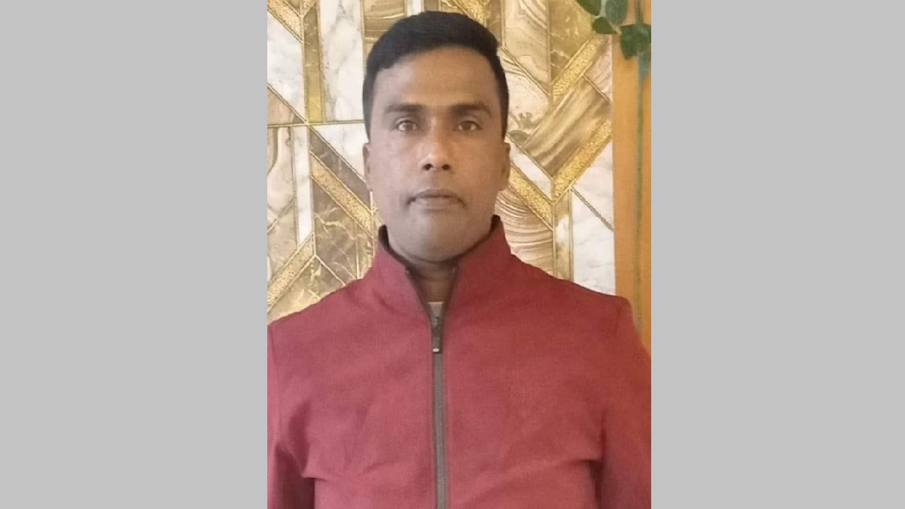 সড়ক দুর্ঘটনায় নিহত সাবেক বিজিবি সদস্য মোশাররফ হোসেন। ছবি : কালবেলা