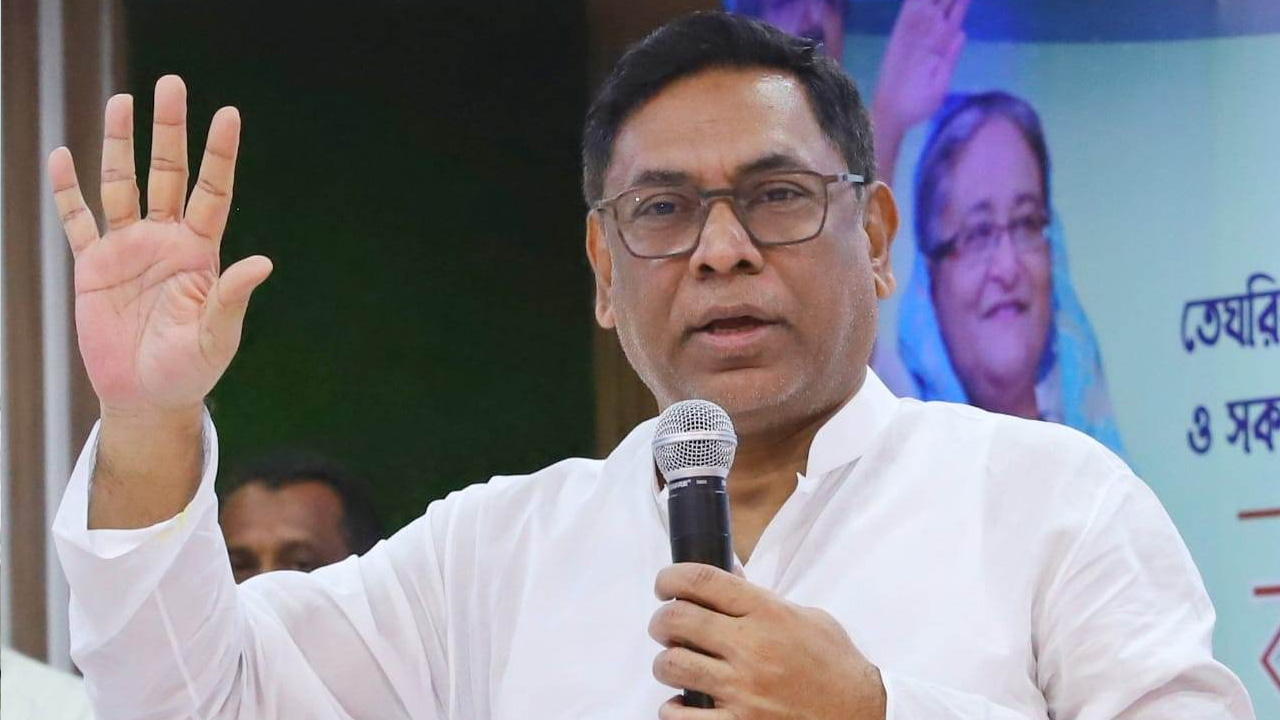 ঢাকার দক্ষিণ কেরানীগঞ্জে আওয়ামী লীগ ও সহযোগী সংগঠনের কর্মী সমাবেশে বক্তব্য রাখছেন নসরুল হামিদ। ছবি : কালবেলা
