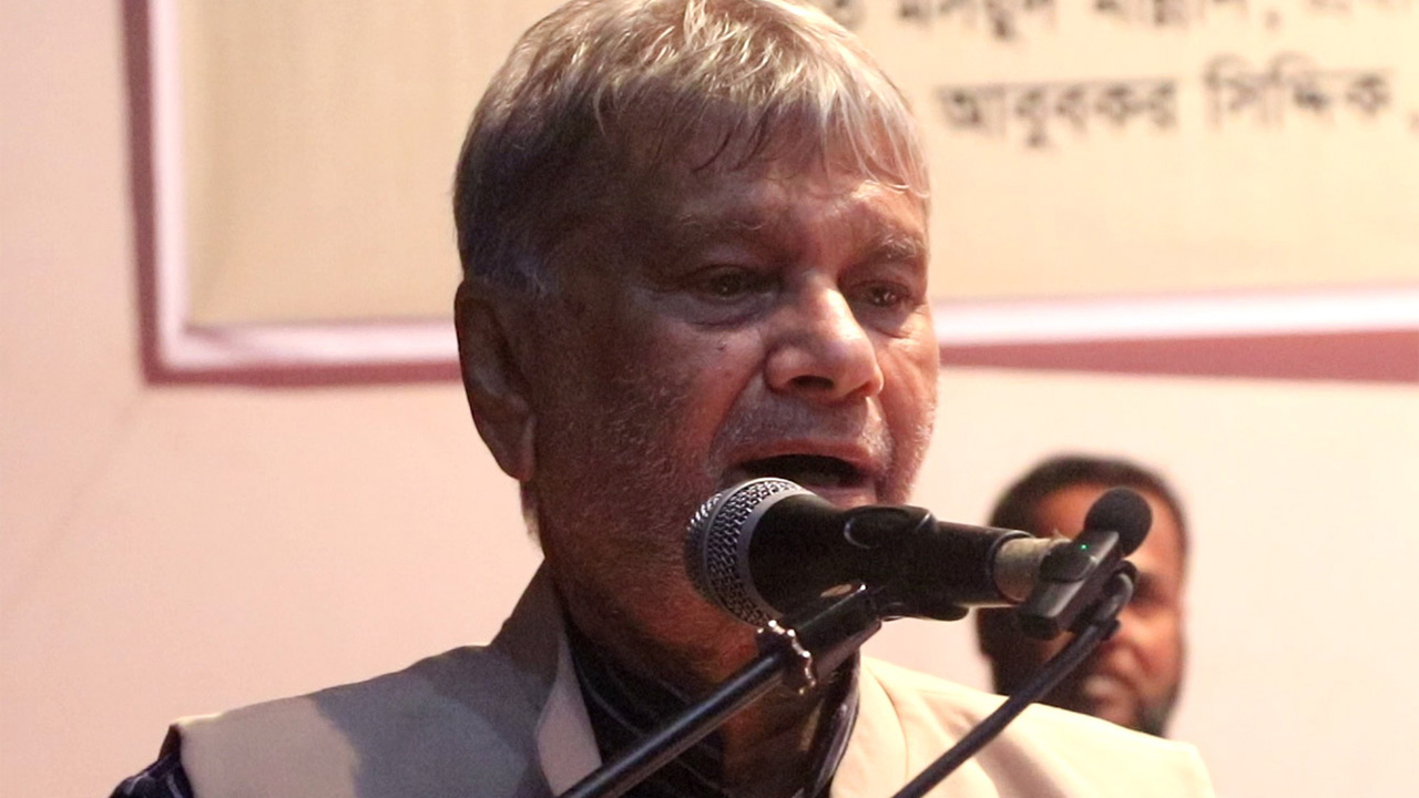 কিশোরগঞ্জে প্রধান অতিথির বক্তব্যে পরিকল্পনামন্ত্রী এম এ মান্নান। ছবি : কালবেলা