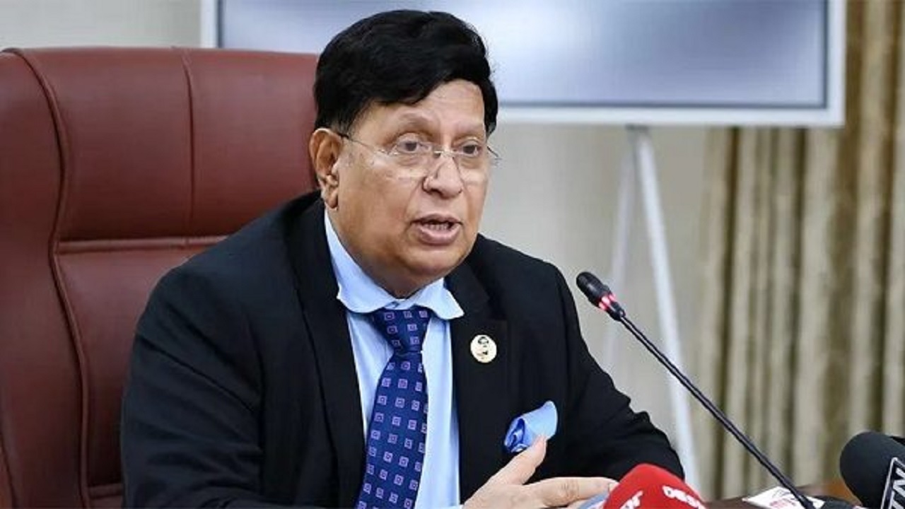 পররাষ্ট্রমন্ত্রী ড. এ কে আবদুল মোমেন। পুরোনো ছবি
