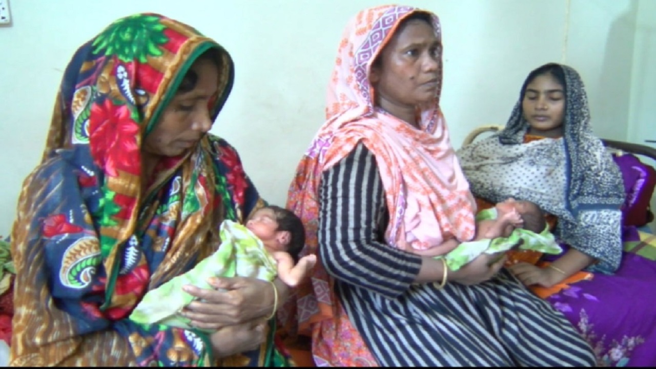 একসঙ্গে জন্ম নেওয়া শিশুরা। ছবি : কালবেলা