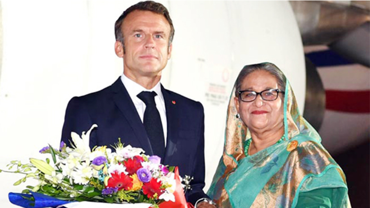 ফ্রান্সের প্রেসিডেন্ট ইমানুয়েল মাখোঁ এবং বাংলাদেশের মাননীয় প্রধানমন্ত্রী শেখ হাসিনা। ছবি : সংগৃহীত