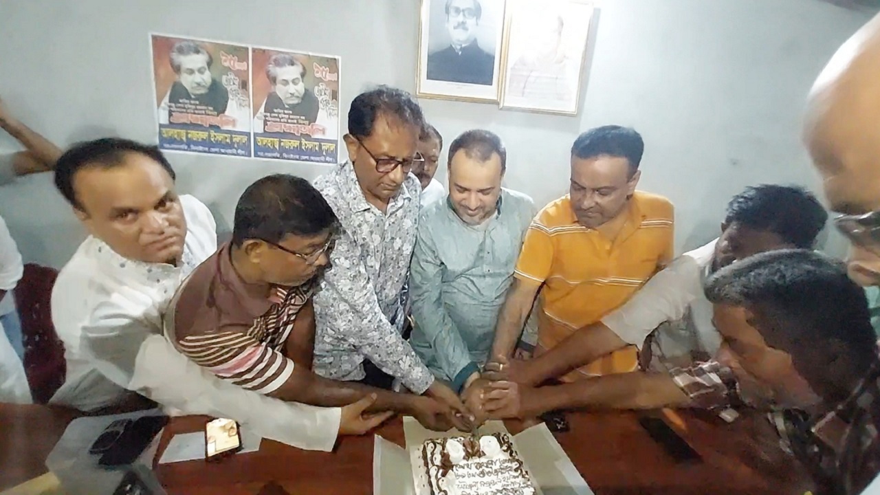 ঝিনাইদহের শৈলকুপায় শেখ রেহানার ৬৯তম জন্মদিন পালন। ছবি : কালবেলা