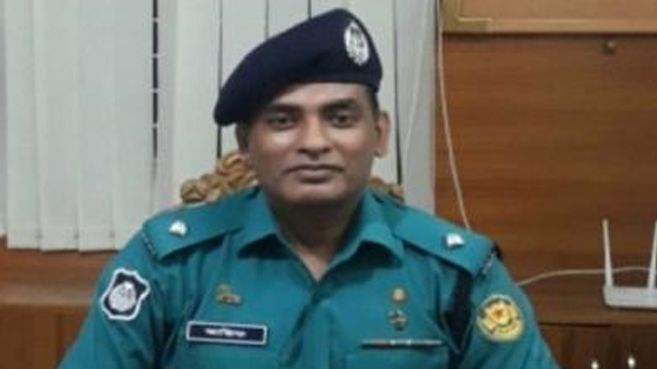 ঝিনাইদহের হরিনাকুন্ডু থানার অফিসার ইনচার্জ মোহাম্মদ আবু আজিফ। ছবি : সংগৃহীত