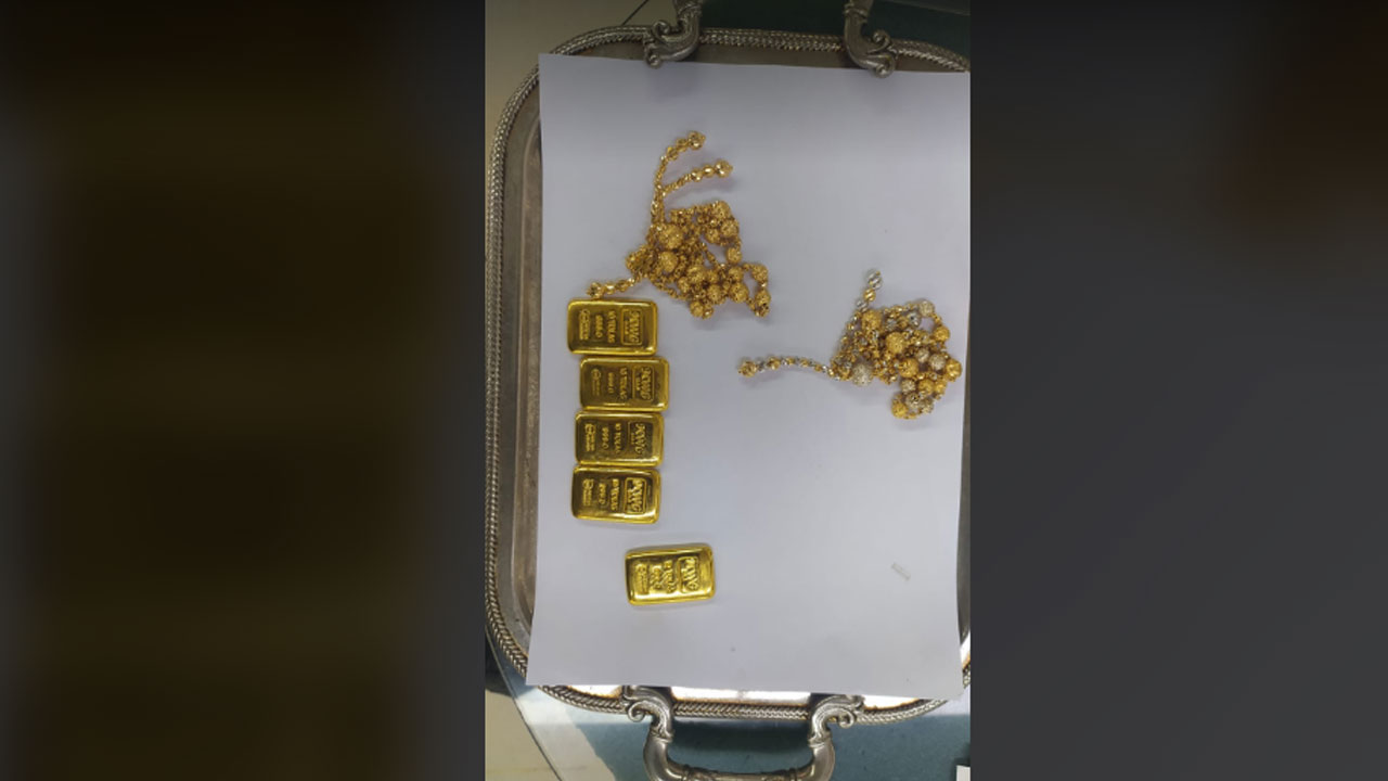 উদ্ধার করা স্বর্ণ। ছবি : কালবেলা