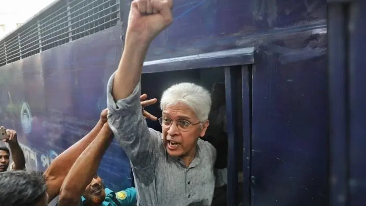 অধিকার-এর সম্পাদক আদিলুর রহমান খান। ছবি : সংগৃহীত