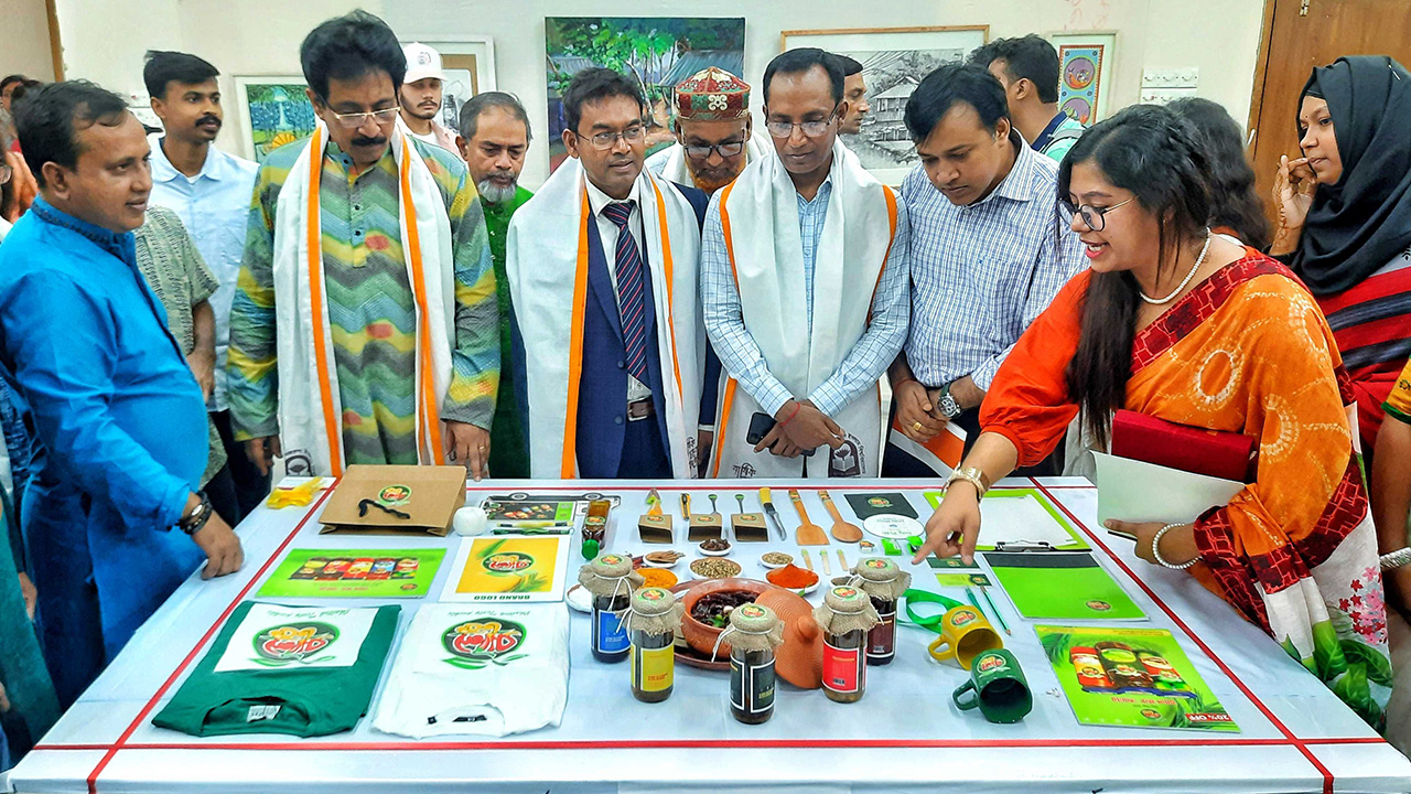 নজরুল বিশ্ববিদ্যালয়ে ৪ দিনব্যাপী বার্ষিক চারুকলা প্রদর্শনী শুরু। ছবি : কালবেলা