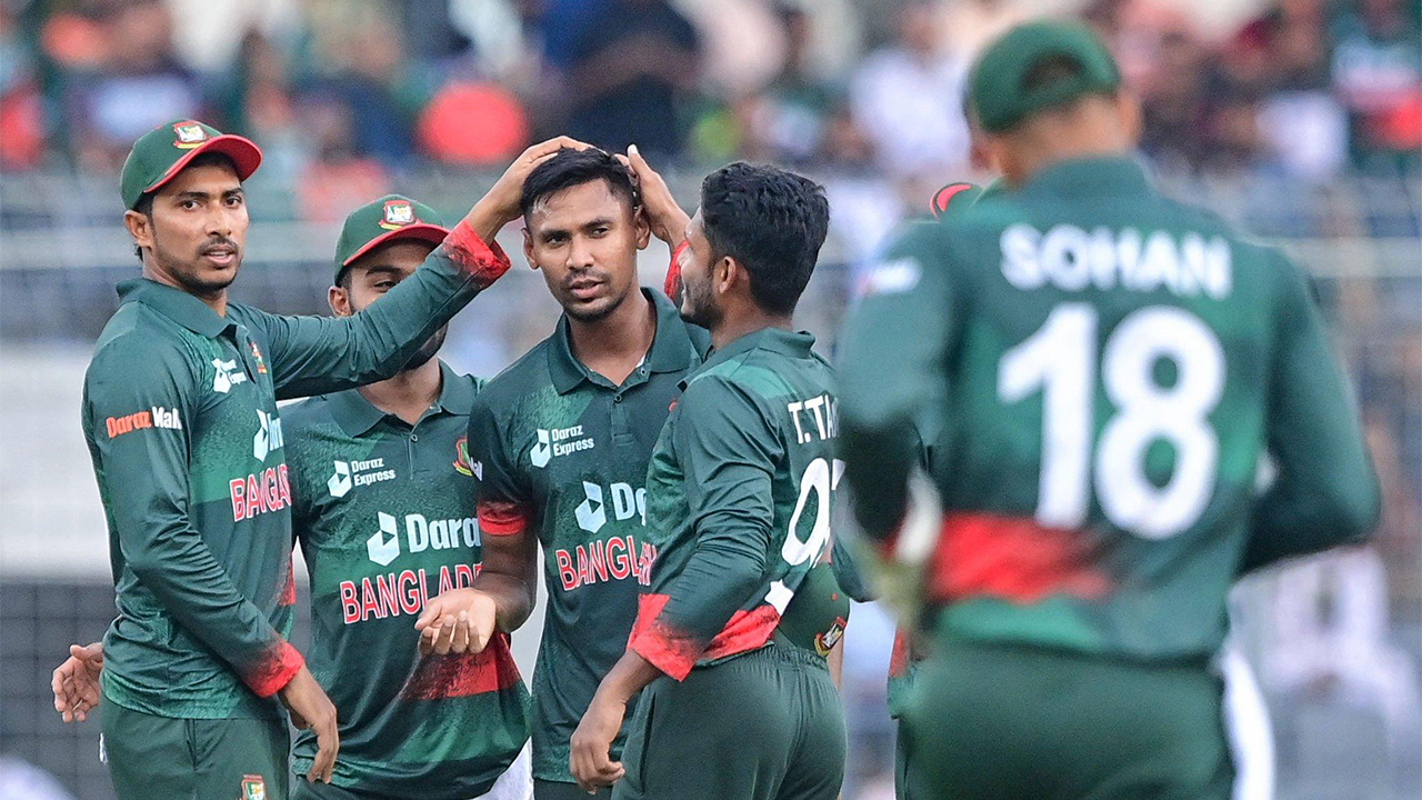 উইকেট শিকারের পর মুস্তাফিজুর রহমান। ছবি : সংগৃহীত