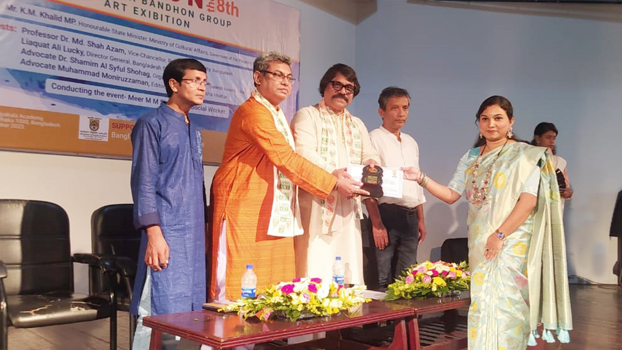 অনুষ্ঠানে রবীন্দ্র বিশ্ববিদ্যালয়ের উপাচার্য প্রফেসর ড. মোঃ শাহ্ আজম। ছবি : কালবেলা