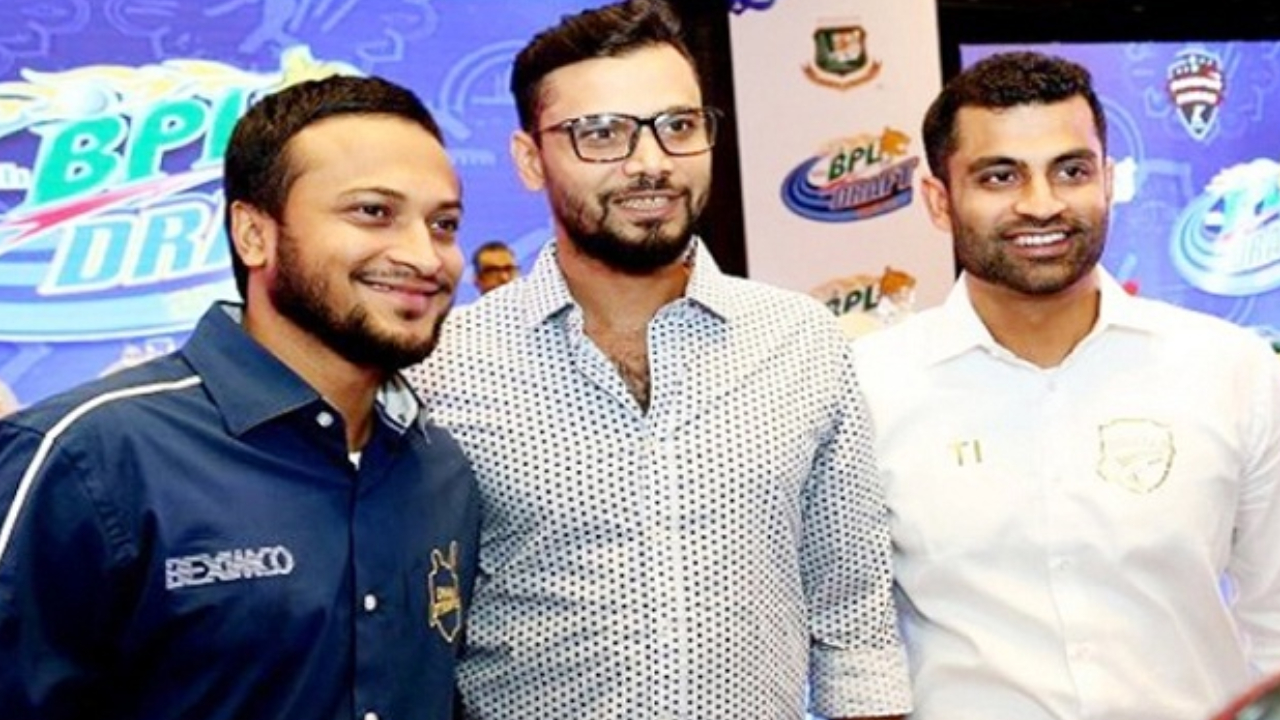 সাকিব তামিম ইস্যু সমাধানে বিসিবির সাথে মাশরাফির বৈঠক। ছবি : সংগৃহীত