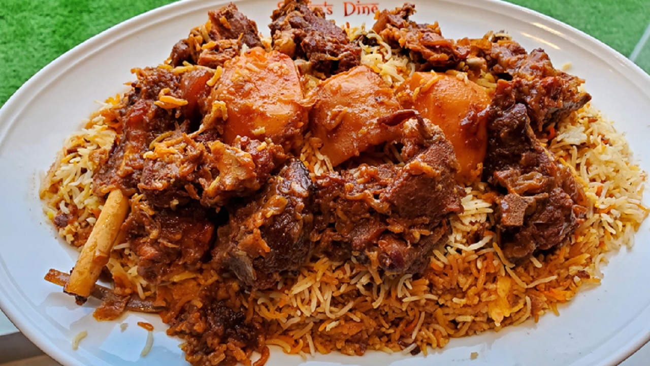 সুলতান’স ডাইনের কাচ্চি বিরিয়ানি নিয়ে মিথ্যা প্রচারের অভিযোগে দুই ব্যক্তির বিরুদ্ধে আদালতে অভিযোগপত্র দিয়েছে পিবিআই। ছবি : সংগৃহীত