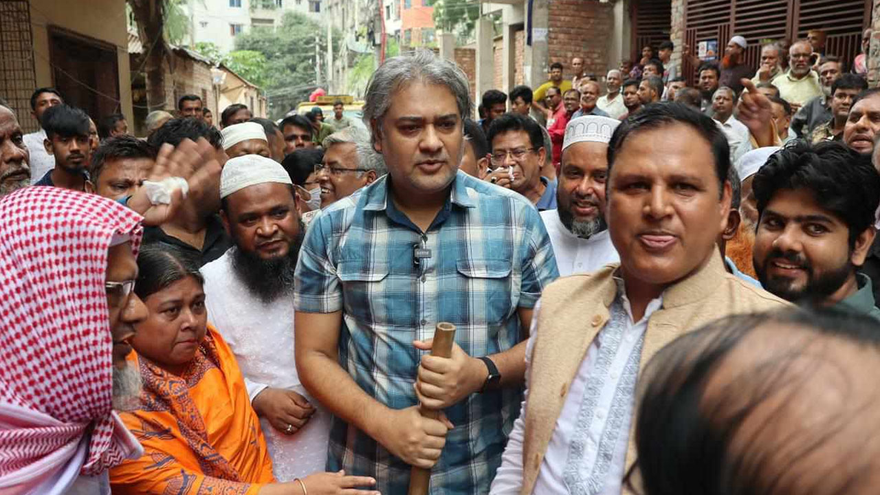ভাষানটেক বাগানবাড়ি রাস্তা ও ড্রেনেজ ব্যবস্থার উন্নয়ন ও সংস্কার কাজের উদ্বোধন অনুষ্ঠানে ঢাকা ১৭ আসনের সংসদ সদস্য অধ্যাপক মোহাম্মদ এ আরাফাত। ছবি : সংগৃহীত