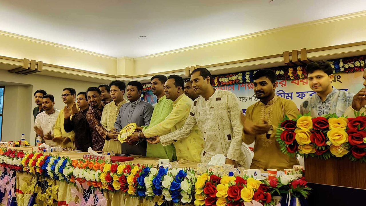 জবি ছাত্রলীগের সভাপতিকে ভোলা জেলা ছাত্রকল্যাণের সংবর্ধনা। ছবি : কালবেলা