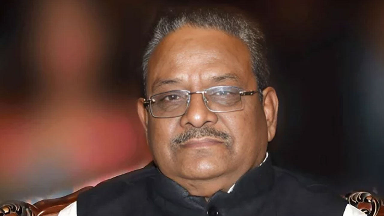 সাবেক বিমান ও পর্যটন মন্ত্রী, লক্ষ্মীপুর-৩ আসনের সংসদ সদস্য মুক্তিযোদ্ধা এ. কে. এম. শাহজাহান কামাল। ছবি : সংগৃহীত