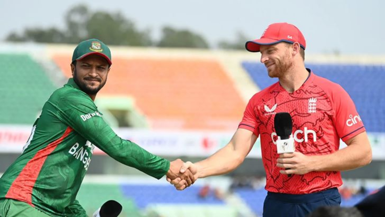 বাংলাদেশ অধিনায়ক সাকিব ও ইংল্যান্ড অধিনায়ক বাটলার। ছবি: সংগৃহীত