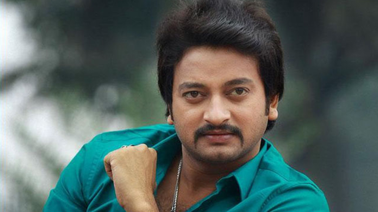 চলচ্চিত্র নায়ক সাইমন সাদিক। সৌজন্য ছবি