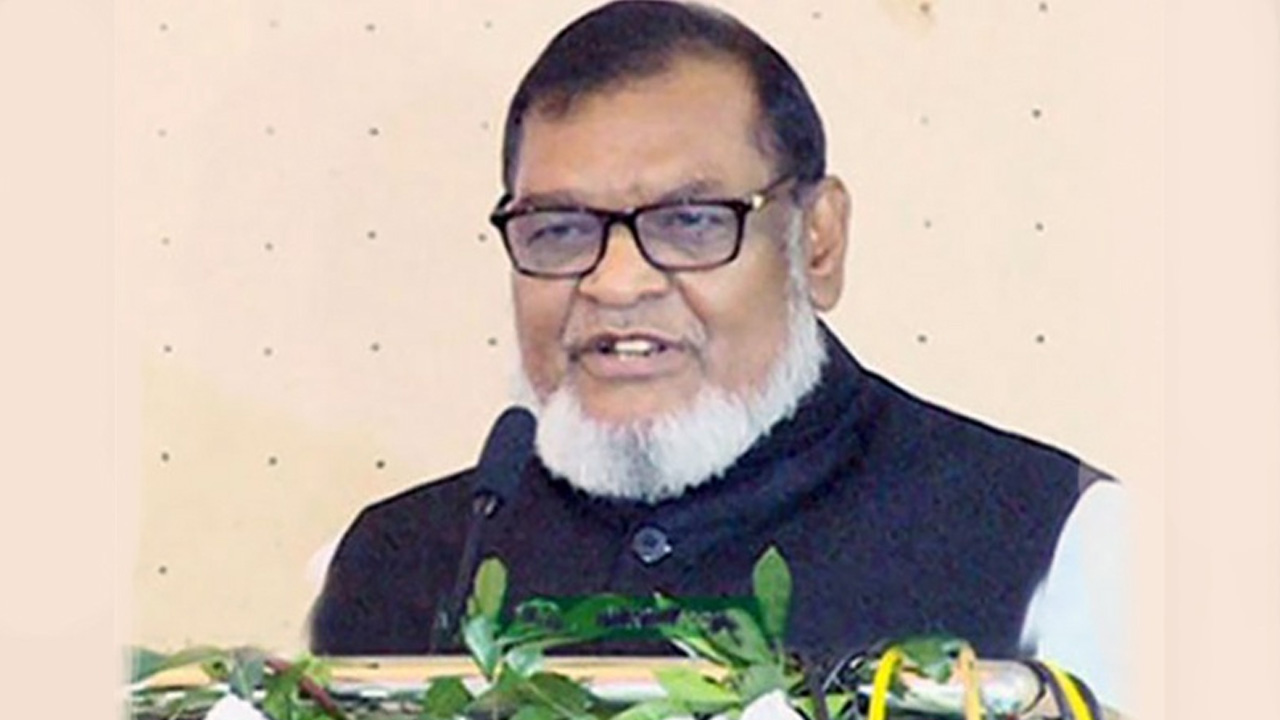 মুক্তিযুদ্ধবিষয়ক মন্ত্রী আ ক ম মোজাম্মেল হক। পুরোনো ছবি