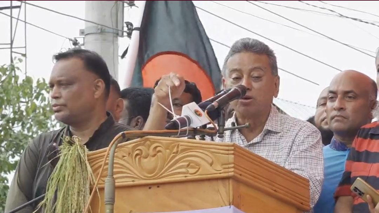 বিএনপির স্থায়ী কমিটির সদস্য আমীর খসরু মাহমুদ চৌধুরী। ছবি : সংগৃহীত