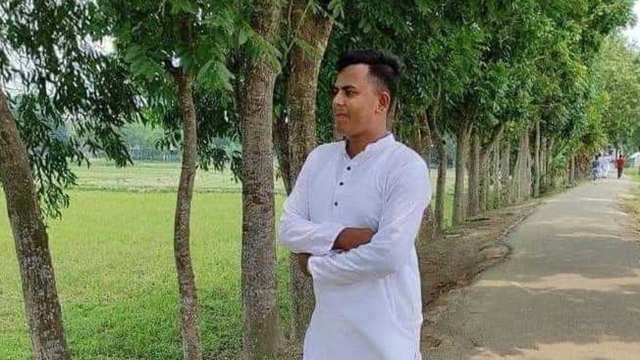 রাবির সিএসই বিভাগের শিক্ষার্থী ফরহাদ হোসেন রনি। ছবি : সংগৃহীত