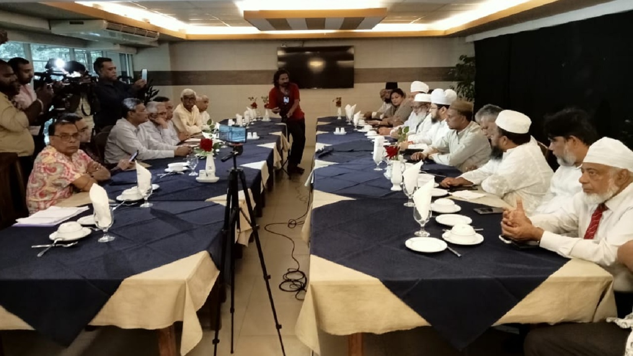 সাম্প্রদায়িক সম্প্রীতি রক্ষা ও অশুভ শক্তি প্রতিরোধে ছয় রাজনৈতিক দলের সমন্বয়ে গঠিত হয়েছে লিবারেল ইসলামিক জোট। ছবি : কালবেলা