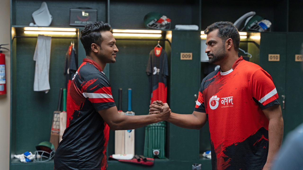 সাকিব আল হাসান (বাঁয়ে) ও তামিম ইকবাল। ছবি: কালবেলা
