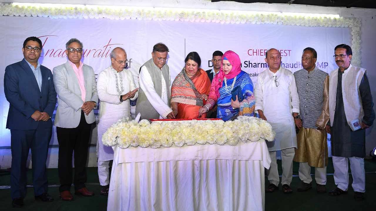 'দি ডেইলি পিপল'স লাইফ' পত্রিকার উদ্বোধন করেন ড. হাছান মাহমুদ। ছবি : কালবেলা