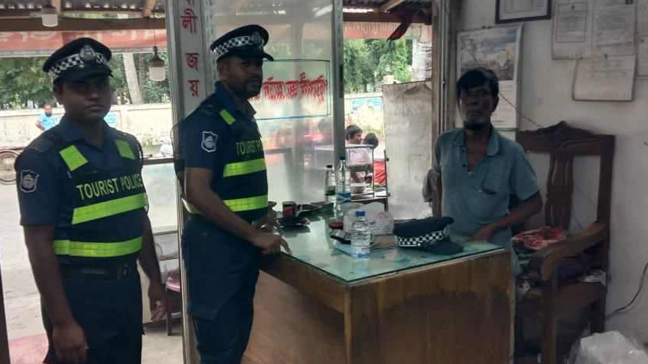 হোটেলে অতিরিক্ত বিল দাবি, ৯৯৯ এ ফোন। ছবি : সংগৃহীত