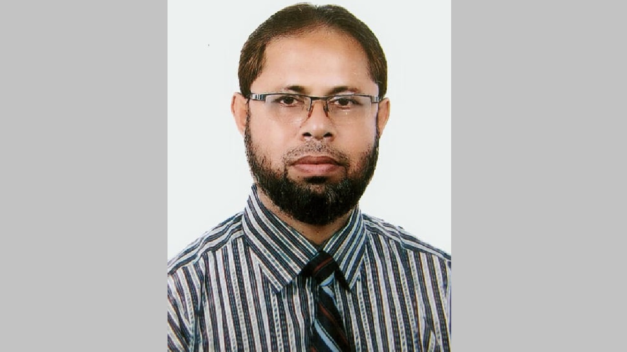 কসবা টি আলী ডিগ্রি কলেজের ভারপ্রাপ্ত অধ্যক্ষ আবুল কালাম আজাদ। ছবি : সংগৃহীত