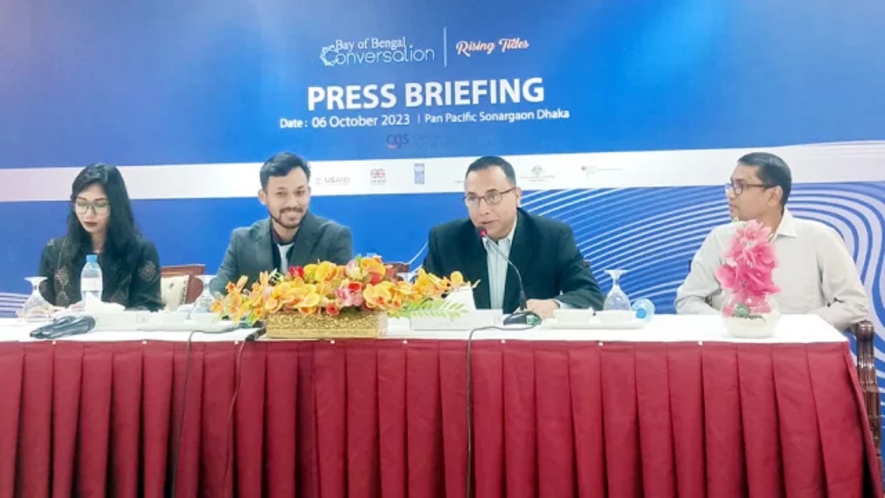 রাজধানীর একটি হোটেলে সংবাদ সম্মেলনে বক্তব্য রাখেন জিল্লুর রহমান। ছবি : সংগৃহীত