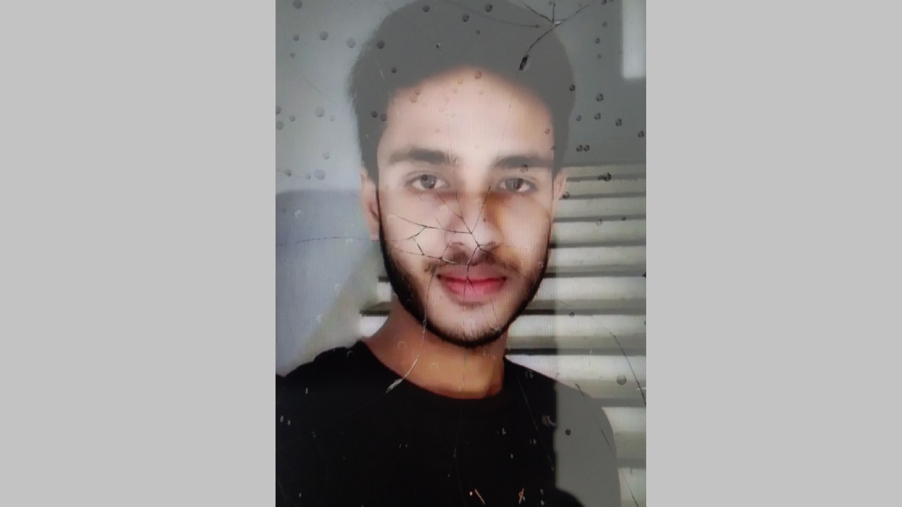 এইচএসসি পরীক্ষার্থী সৌরভ হোসেন। ছবি : সংগৃহীত