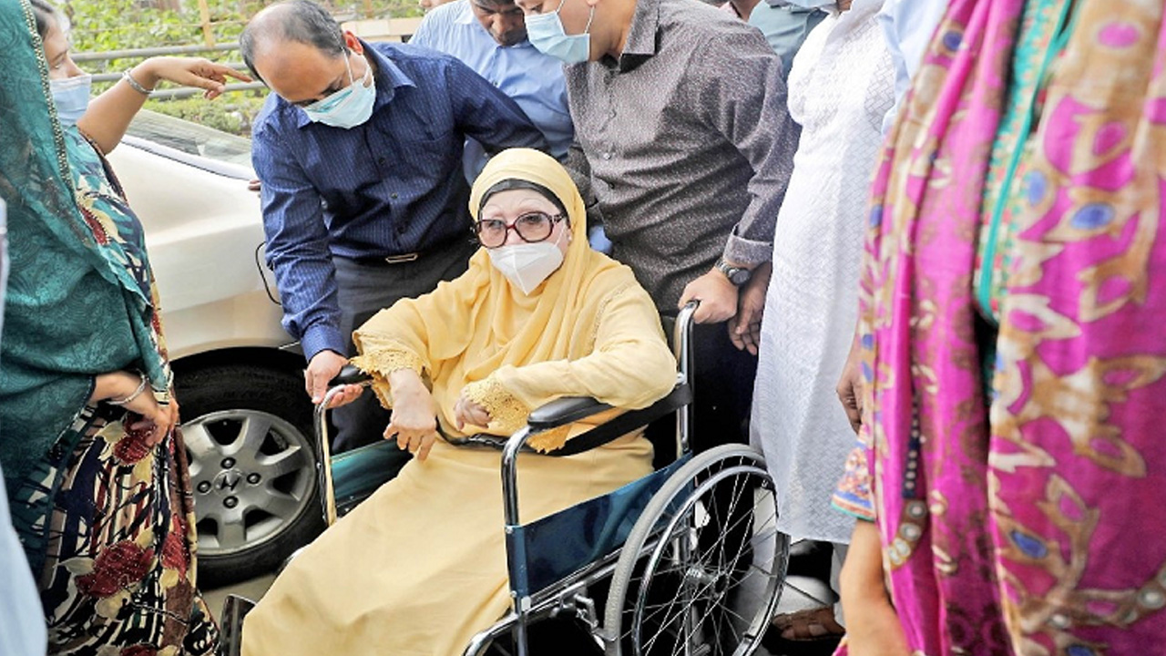 বিএনপি চেয়ারপারসন বেগম খালেদা জিয়া। পুরোনো ছবি