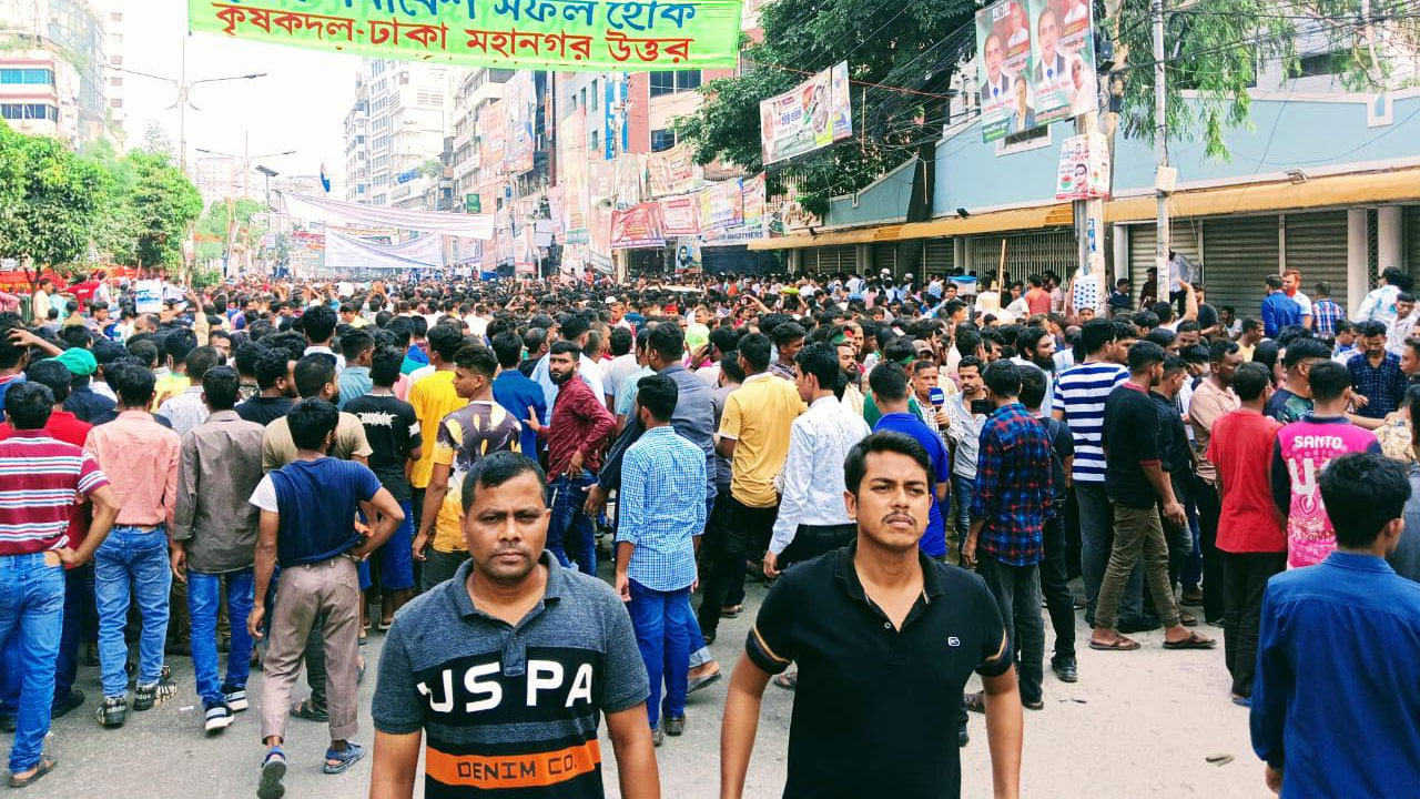 বিএনপির সমাবেশে জড়ো হয়েছেন নেতাকর্মীরা। ছবি : কালবেলা
