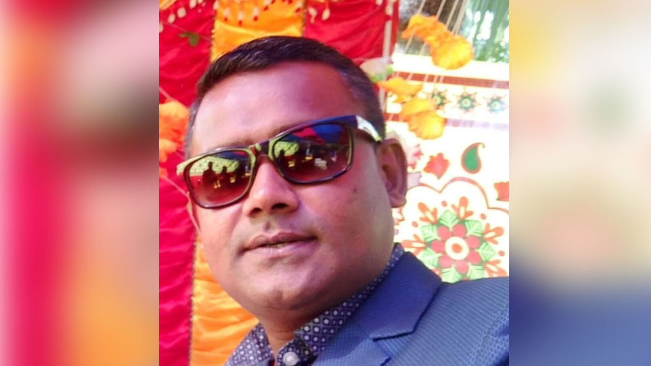 বরগুনার পাথরঘাটা পৌরসভার ২নং ওয়ার্ডের কাউন্সিলর রোকনুজ্জামান রুকু। ছবি : সংগৃহীত