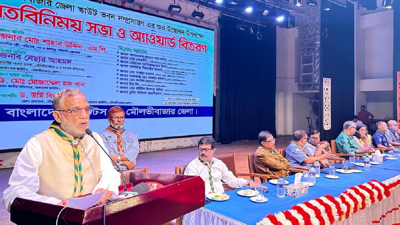 অ্যাওয়ার্ড প্রদান অনুষ্ঠানে পরিবেশ, বন ও জলবায়ু পরিবর্তনমন্ত্রী মো. শাহাব উদ্দিন। ছবি : কালবেলা