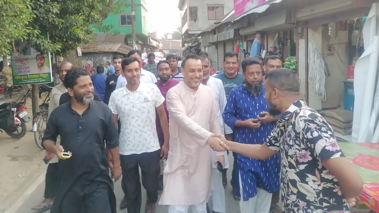 আওয়ামী লীগের মনোনয়নপ্রত্যাশী আলহাজ নজরুল ইসলাম দুলাল। ছবি : কালবেলা