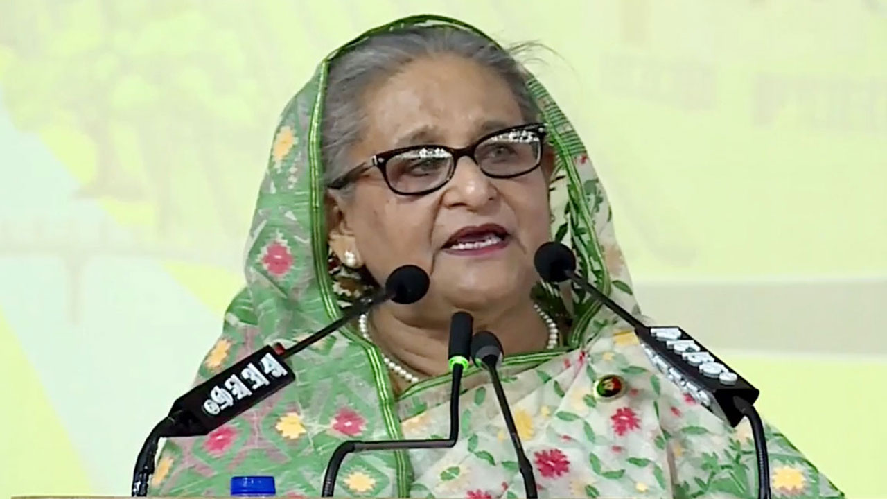প্রধানমন্ত্রী শেখ হাসিনা। পুরোনো ছবি