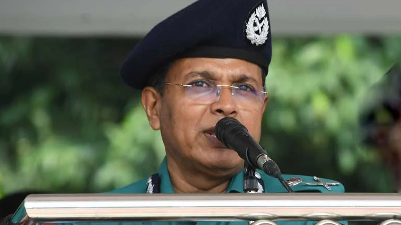 ঢাকা মেট্রোপলিটন পুলিশ (ডিএমপি) কমিশনার হাবিবুর রহমান। ছবি : সংগৃহীত