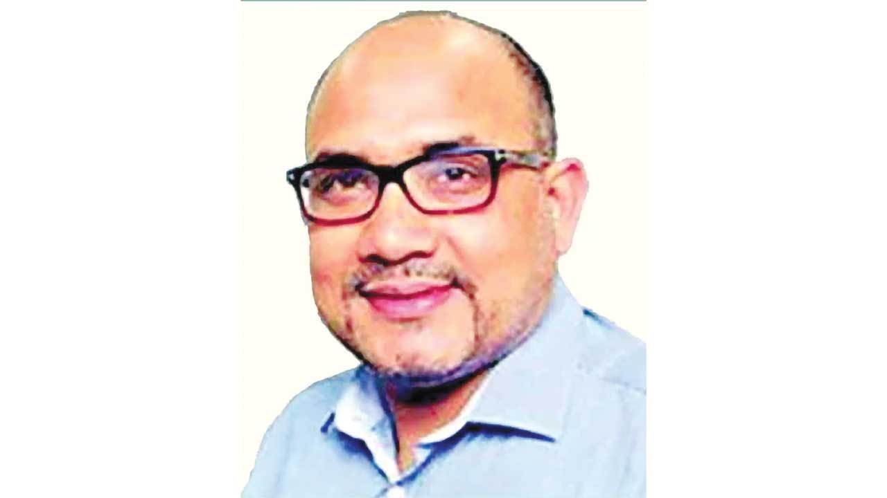 শুধু দেশে নয় বিদেশেও মিঠুর সম্পদের পাহাড়