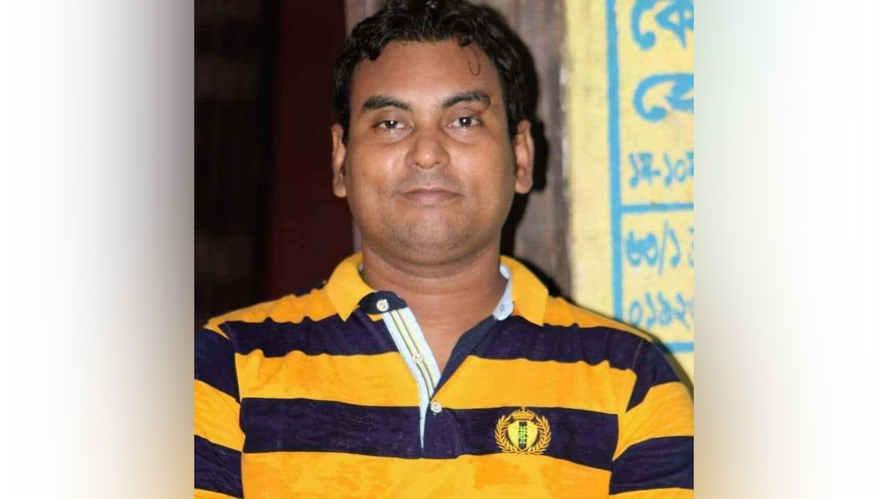 নরসিংদীতে সন্ত্রাসীদের গুলিতে নিহত তাঁতী লীগ নেতা রানা আকবর মোল্লা। ছবি : কালবেলা