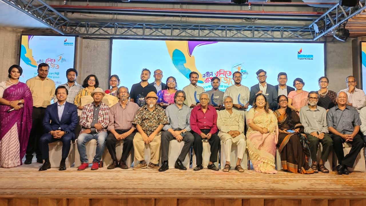 বার্জার তরুণ শিল্পীদের চিত্রকর্ম প্রতিযোগিতার পুরস্কার বিতরণী অনুষ্ঠিত হয়েছে। ছবি : সংগৃহীত