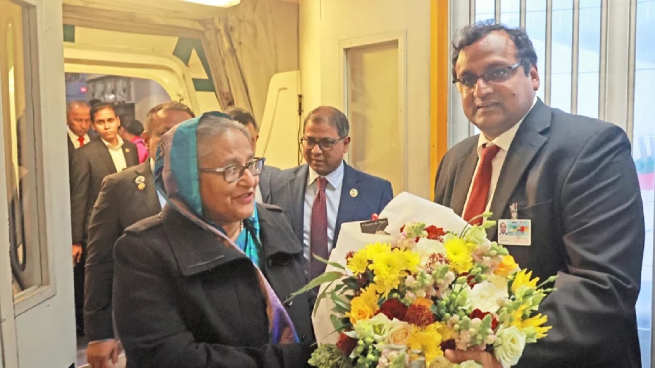 ব্রাসেলসে পৌঁছেছেন প্রধানমন্ত্রী। ছবি : ফোকাস বাংলা