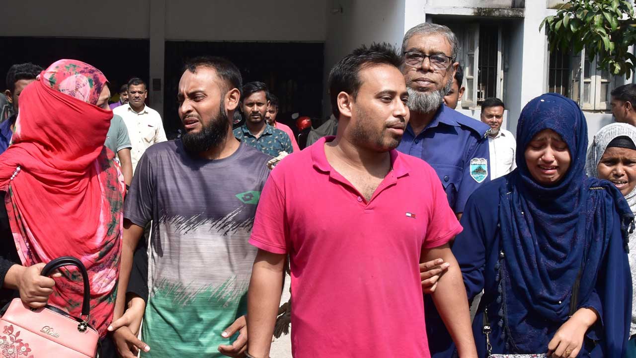 আদালতে দুই আসামি। ছবি : কালবেলা