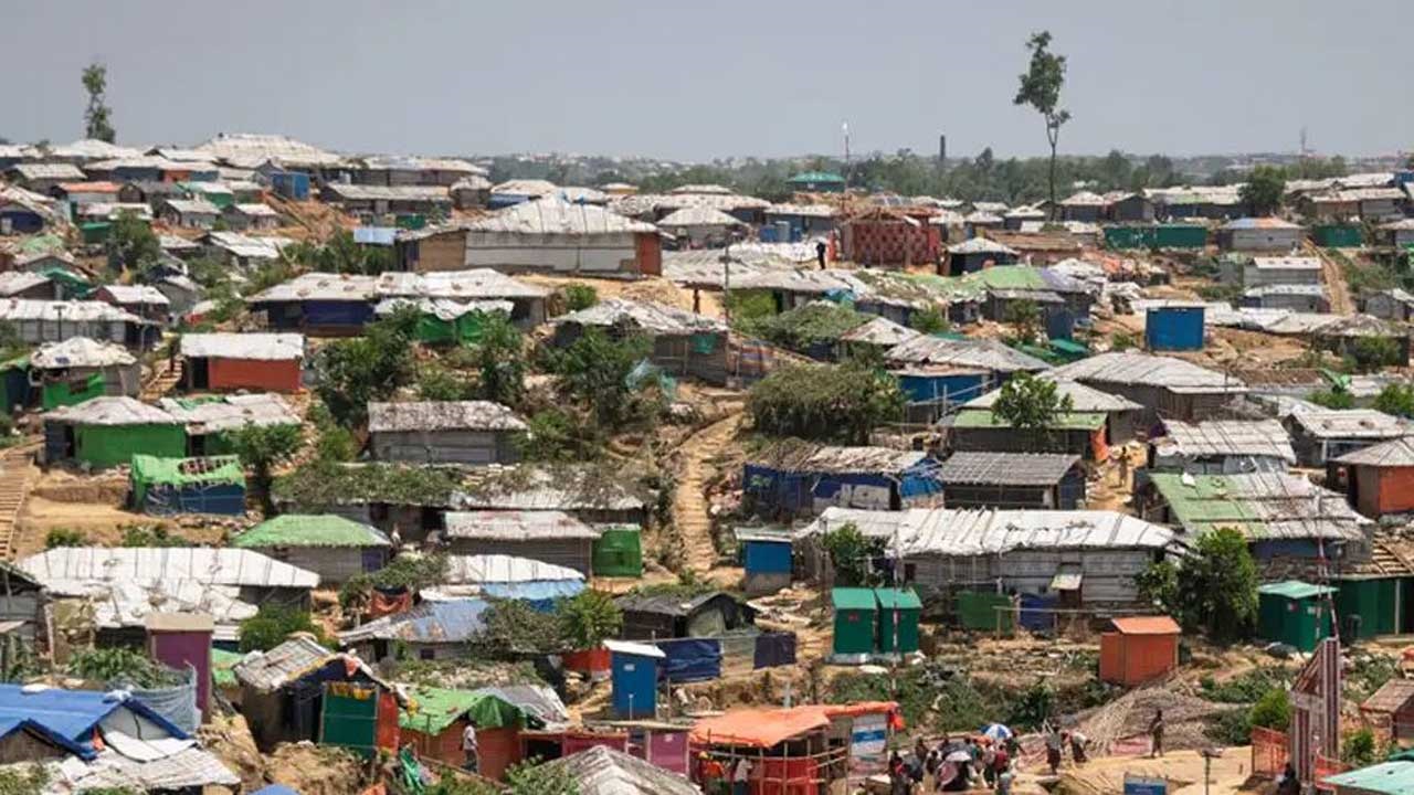 কক্সবাজারের রোহিঙ্গা ক্যাম্প। পুরোনো ছবি