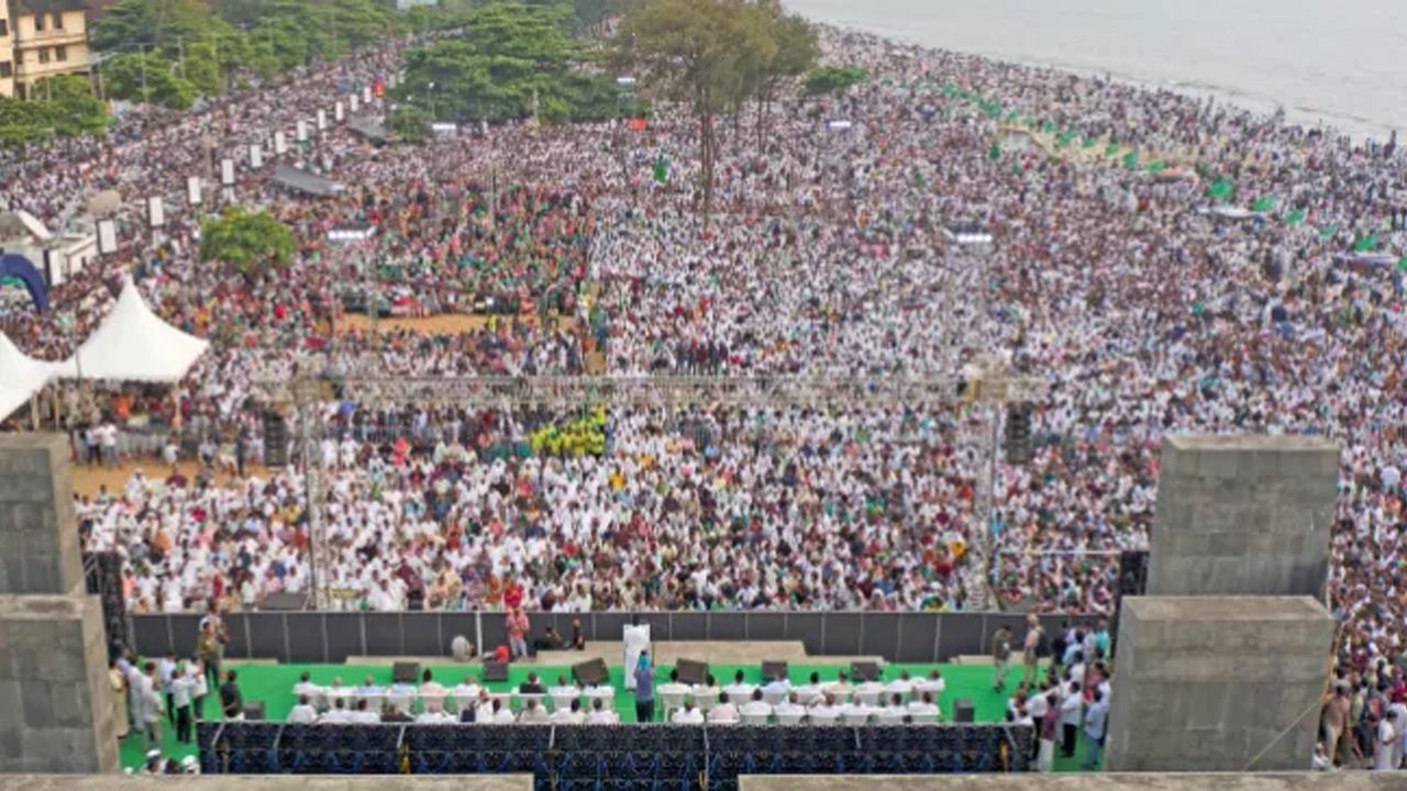 ফিলিস্তিনের প্রতি সংহতি জানিয়ে শনিবার কেরালায় সমাবেশ করেছেন লক্ষাধিক ভারতীয়। ছবি : সংগৃহীত