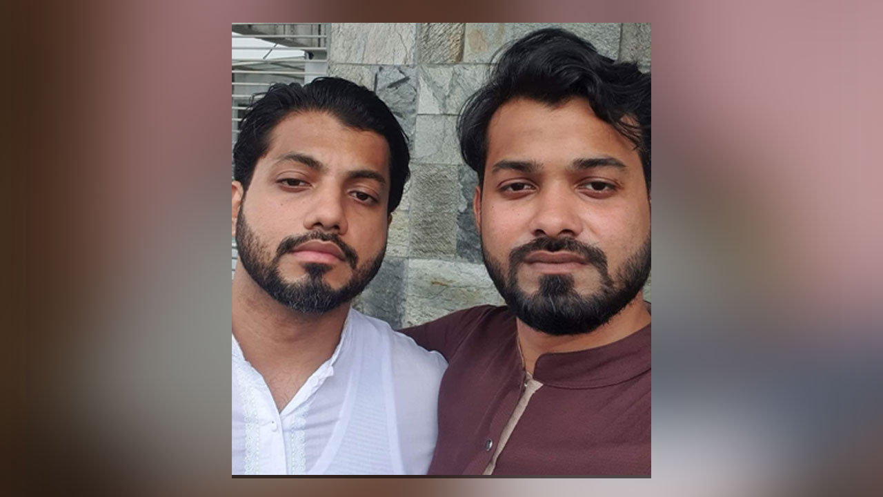 ইঞ্জিনিয়ার ইশরাক হোসেন ও ছোট ভাই ইশফাক হোসেন। ছবি : সংগৃহীত